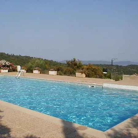 Joli Rez De Jardin Résidence Avec Piscine * Cavalaire-sur-Mer